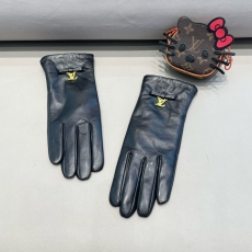 Louis Vuitton Gloves